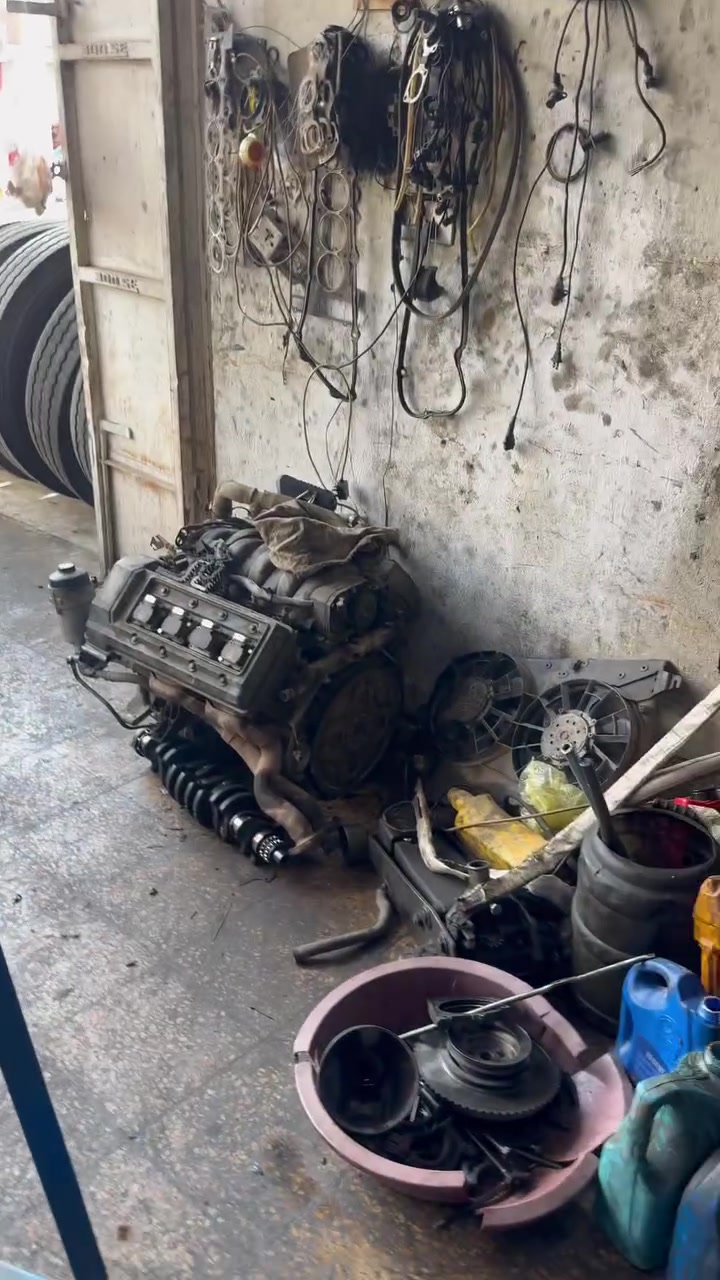 من رخصه الطيبين ، العنوان بغداد مجمع مشن ***********
