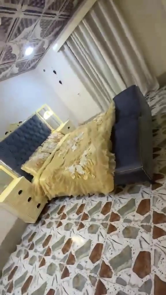 اثث بيتك من الاثاث الراقي // كما وعدناكم على كل ماهو جديد وجميل من معمل نجاره الطارق الشرقاط الحي العسكري قرب القصابين باداره محمود وإخوانه وبأسعار مناسبة شعارنا الدقه في العمل ليس لدينا فرع اخر////***********//////***********

