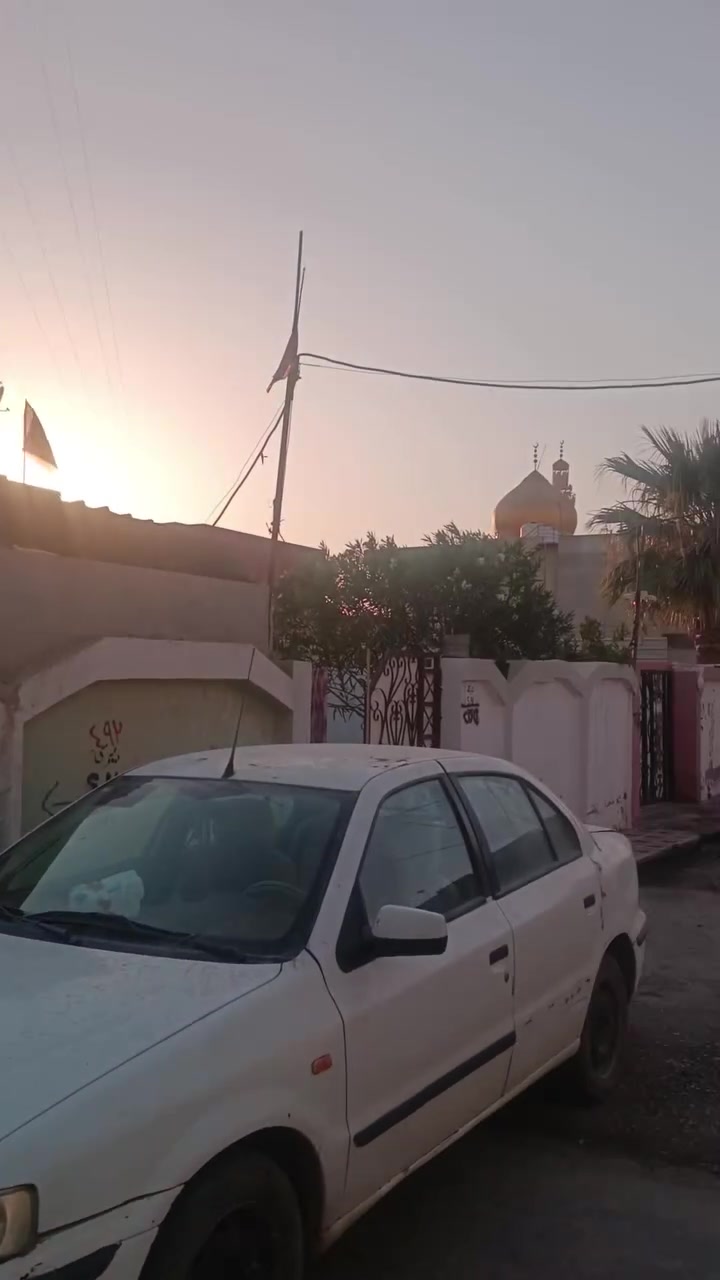 بيت في مجمع طيبة قرب الحسينية مساحة 240م واجهة 8 والعمق 30 شارع 9 صب السعر 60 بي مجال 
***********
