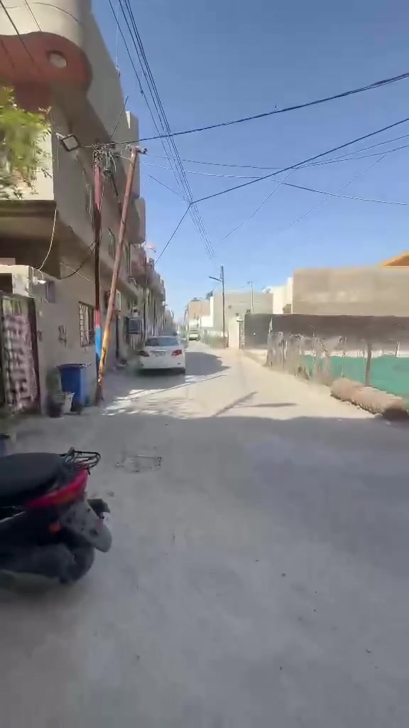 السلام عليكم تعلن شركة الجبوري للعقار والمقاولات العامه عن بيع دار ملك صرف زراعي سند 25 في منطقة الكريعات الدهاليك بناء حديث درجه أولى ممسكون لحد الان 
1 المساحة  102 مترررر
2 الواجه 7 مترررر ونص
3 النزال 13 متررر و75 س
 4 عرض الشارع 8 متررر 
5 السعر 270 مليون وبي مجال
عنوان الشركة الكريعات الكويتي شارع حسينية ابي تراب قرب فلكة القرغولي استفسار اتصال على الارقام التاليه 
*********** أبو صكر الجبوري 
***********
