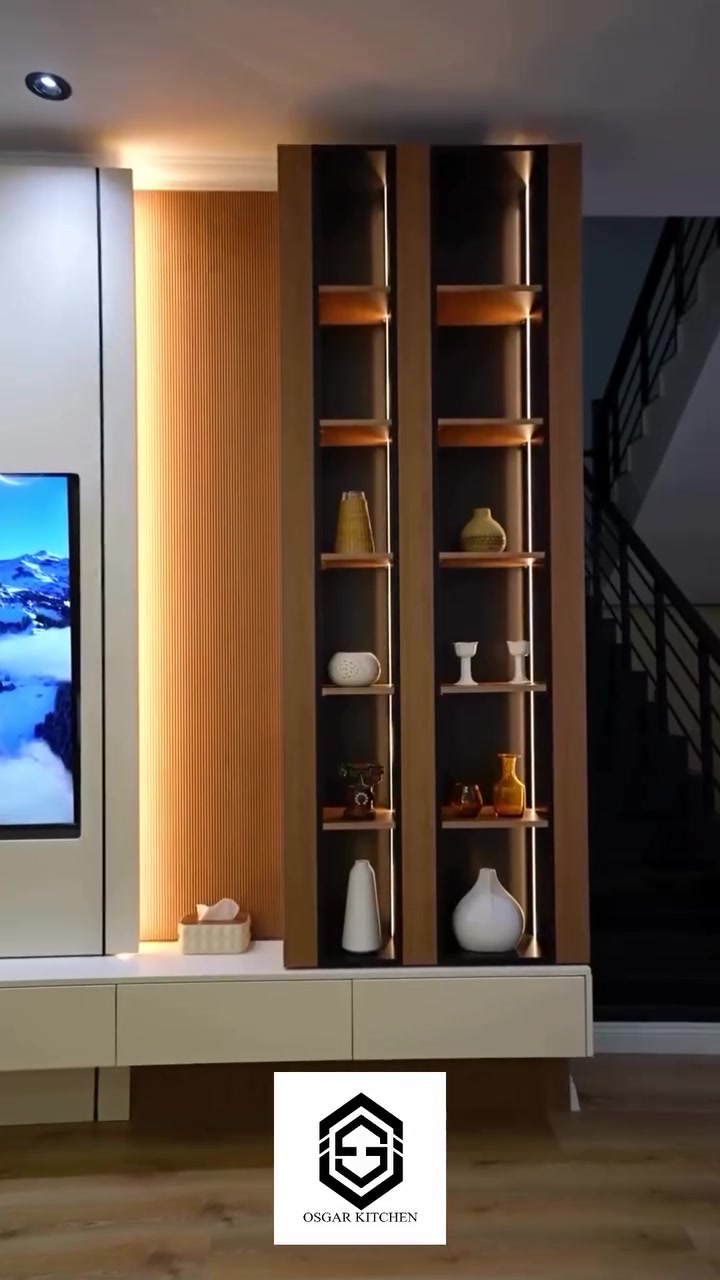 أناقة الاستقبال والديكور العصري في مكان واحد! 📺✨
​ديكور شاشة مودرن يجمع بين دفيء التجليدات الخشبية، الإضاءة المخفية الساحرة، والرفوف المضاءة لإبراز أروع التحف والديكورات.
​التصميم: تنفيذ وتفصيل خاص حسب مساحة الصالة وبأعلى دقة
​الموقع: مطابخ أوسگار - تكريت - شارع زيونة - مقابل متنزه زيونة
​للتواصل والاستفسار:
​***********
​***********
 #تكريت
#مطابخ
#تفاصيل_بيتك_تهمنا
#مطابخ_حديثة
#مطابخ_مودرن
#العراق
