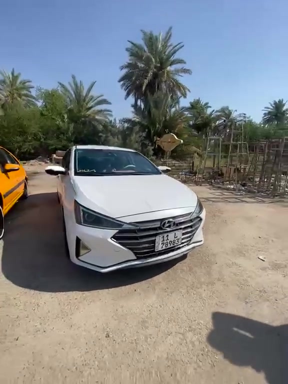 سلام عليكم سياره الانتره موديل 20امريكي رقم بغداد الجديد بسمي
سياره مو فول نص رادار امامي جانبي 
تحديد مسار توقف ذاتي تبريد تتفئه 
سياره بيه صفحه كامله جه الايمن من أمريكا ومصلحه هناك ولا قطعه تبديل سياره لبيل واحد من اخذته صارلي شهر والله العظيم مكان سياره بل الحله الورديه خارج 
مكينه بيه شويه تبخير والكير مكفول AT محور من اخذته 
مكفوله من لغد وشواصي ماشيه 130mi السعر 125وبيه مجال اتصل وتدلل *********** +مقطع تصوير بيه
