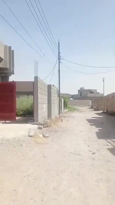 • بيت للبيع حي المهندسين خلف محطة وقود البابلية مساحة . 200م طابقين يتكون من ثلاثة غرف نوم مع استقبال ومطبخ حار بارد فول سيراميك للاستفسار الاتصال على الرقم ***********
