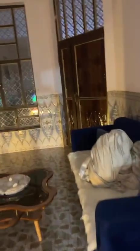 تخم تركي حطاطه 10 مقاعد ويا طبلات واحده وسطيه و4 صغار ويا ميز بلازمه للبيع المكان فلوجه حي الشهداء ***********
