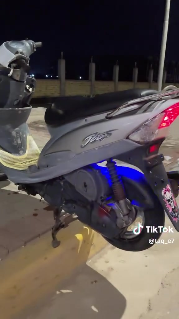 البيع الدراجه ماكس نضيفه بشكل المكينه ما مفتوحه 
الدراجه ما مفتوح برغي منها سعره خاص الشراي يتوصل 
على هاذا الرقم  ***********
العنوان السماوه
