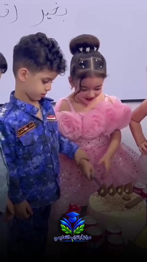 الاحتفال بأجمل اللحظات في روضتنا! ✨
في روضتنا، نصنع الذكريات السعيدة ونعيش أجمل الأوقات مع أطفالنا الأحباء. نبارك اليوم لأميرتنا الصغيرة والجميلة "رقاوي" بمناسبة عيد ميلادها السعيد وسط أصدقائها وأجواء الفرح والمرح! 🎉🎂
🎈 لماذا نختار روضتنا لطفلك؟
بيئة تعليمية آمنة ومحبة تشبه البيت الثاني.
أنشطة ترفيهية، احتفالات، وفعاليات تنمي مواهب الأطفال.
اهتمام دقيق ورعاية كاملة لكل طفل وطفلة.
بناء روح الصداقة والمحبة بين الأطفال منذ الصغر.
🌟 باب التسجيل والانضمام مفتوح دائماً ليكون طفلك جزءاً من عائلتنا السعيدة! 🌟
📞 للحجز والاستفسار: [***********]
📍 العنوان: [البراكية بداية شارع علكم]
📲 تابعونا على صفحاتنا لمشاهدة يوميات أطفالنا:
#explore #like4like #أنشطة_أطفال #تربية_إيجابية #صحة_الطفل
