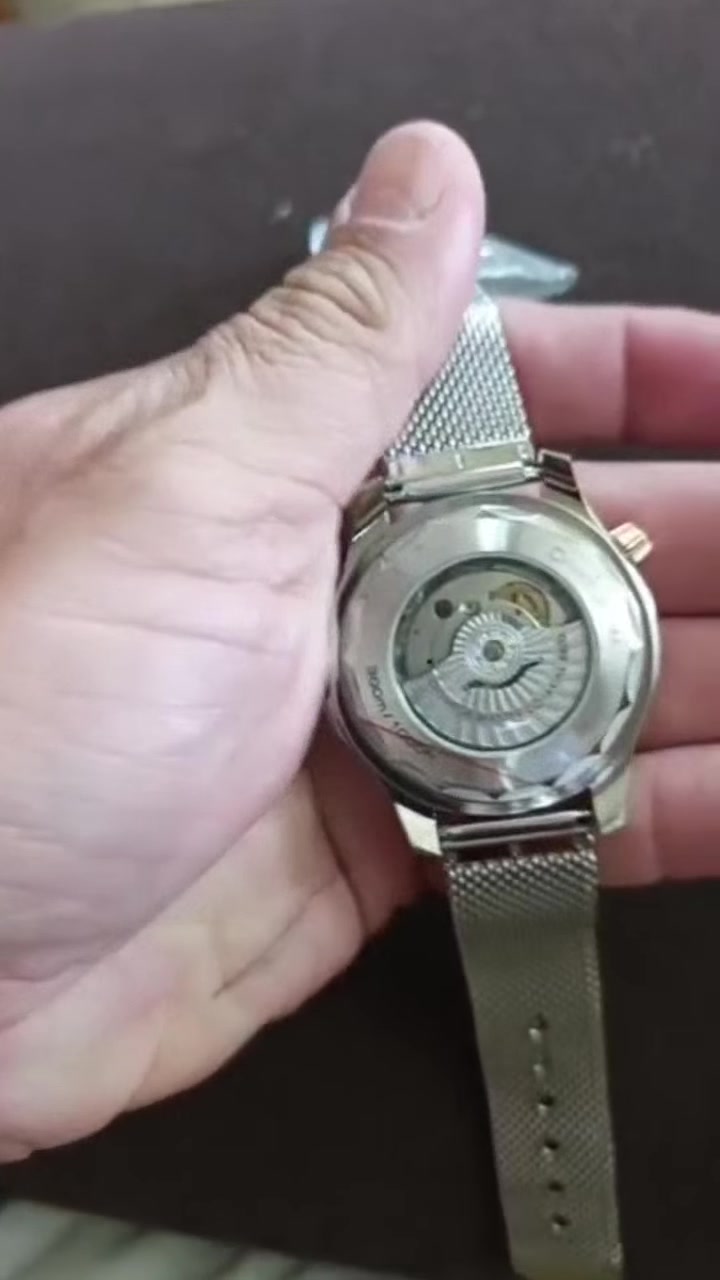OMEGA SEAMASTER DIVER 300
R.G
اوتوماتك
لامينوس 
رنك دوار 
145.000
شامل التوصيل 
علبة خشب مع مرفقاتها 
***********
اهلا وسهلا موقعنا الالكتروني لمعرفة الاسعار والموديلات
https://vexawatches.odoo.com/
واتس اب 
***********
https://wa.me/9647712677677
