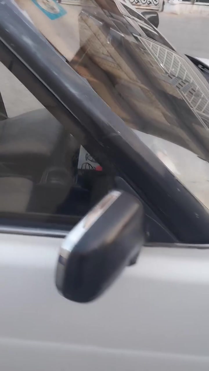 السلام عليكم سوبر هارتوب موديل ٩٠ السياره جاهزه كير مكينه خير من الله تبريد شغال كهربائيات كلها شغاله رقم بغداد  محرك بطه ديلكو ٢٥٠٠ السعر ٣٢ وبيهامجال مكان السياره بغداد م الصدر ***********
