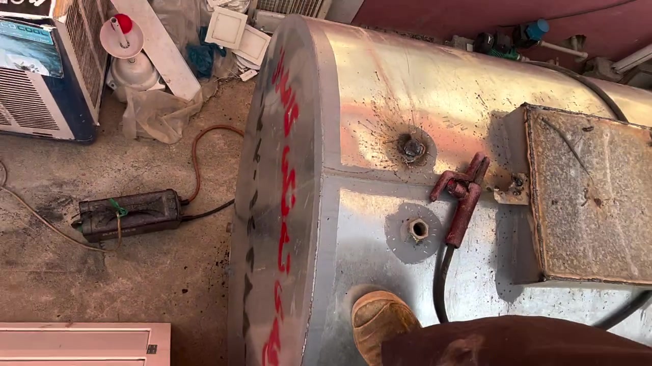 سەروژێرکردنی تانکی لە سەربانی ماڵان بە زەمان بۆ شەش ساڵێک بە بێ کێشە بەکاری بهێنەوە لە شوێنی خۆیدا بۆتان چاک دەکەین پێویست بە داگرتن ناکات بینێرە بۆ خزم و کەس و کارت ***********  واتساب و فایبەری لە سەرە
