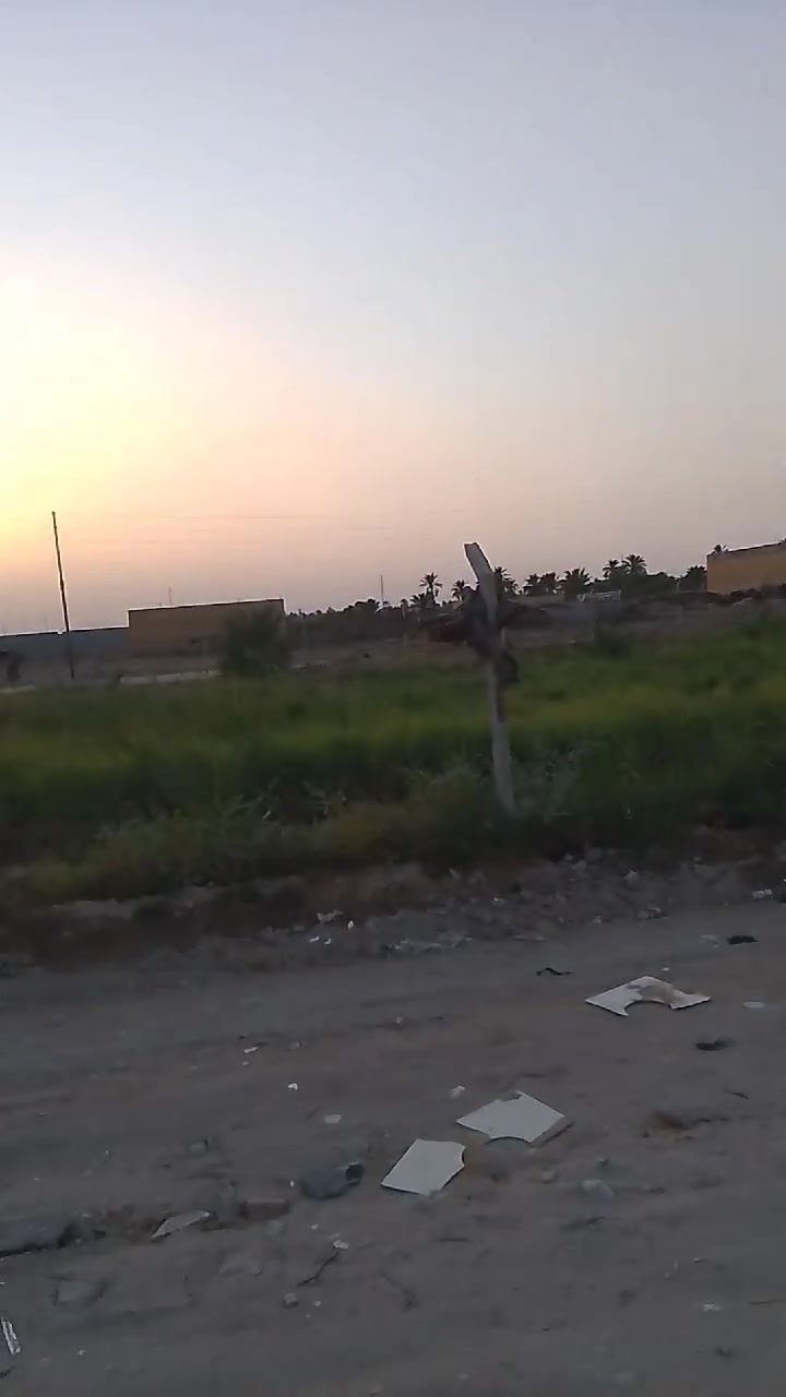نصف دونم للبيع مخدوم مي وكهرباء زيناويه منطقة أم العيش
***********
