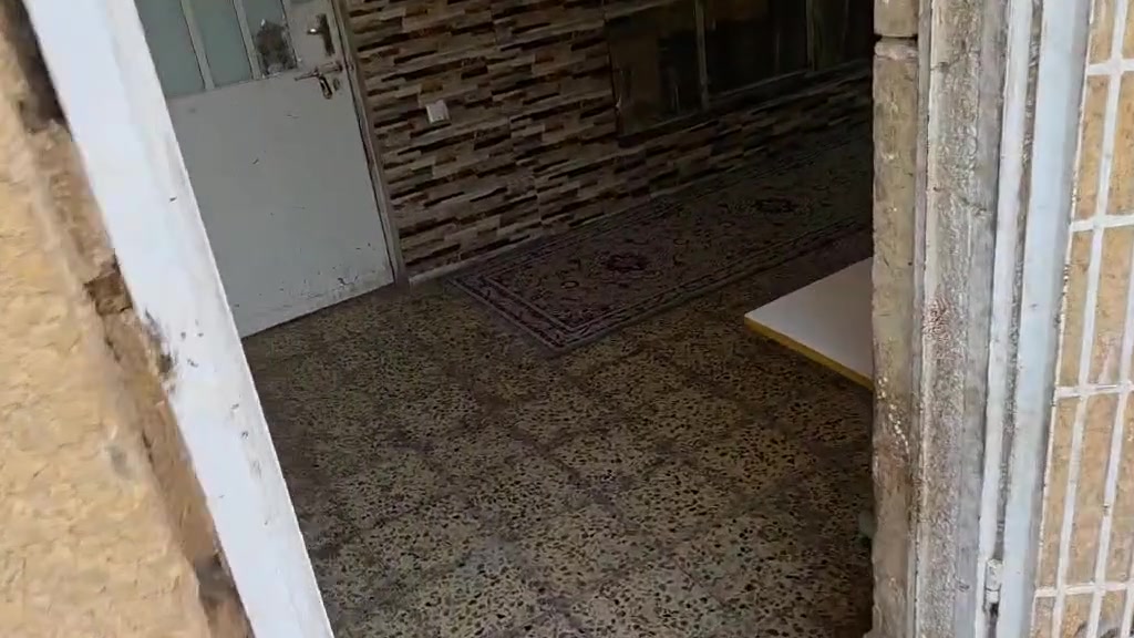 من رخصة الاخوه الكرام  مكلف بلنشر 

مكلف بلنشر بيت للبيع منطقه الكرغوليا شارع ملاين مساحه الارض 440 متر بناء صافي 340 متر قطعه بصف البيت 100 متر المجموع الكلي 440 موقع البيت ركن على شارع ملاين يبعد عن شارع العام تقريبا 1000 متر او اقل متوفر ماء خطين كهرباء تبليط سند 25 يحول اب اسمك ثاني يوم رقم صاحب الدار واتساب  او الاتصال ***********
