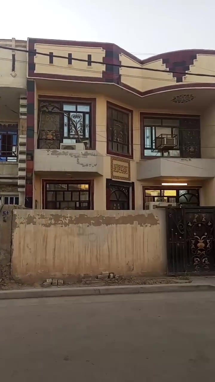 اعلااان 🔥🔥🔥
دار للبيع بناء 2014 في  #الغزاليه العمداء فرع مول ساعه ونافذة ع شارع الرئيسي موقع مميز وبسعر مناسب بسعر قطعة ارض 
مساحه 150م واجهه 7.5نزال20

يتكون من 3غرف نوم 

صاله 
حولي 
مطبخ 
صحيات عدد3
طرمه 
بيتونه 
سطح 
لاستفسار 
***********
