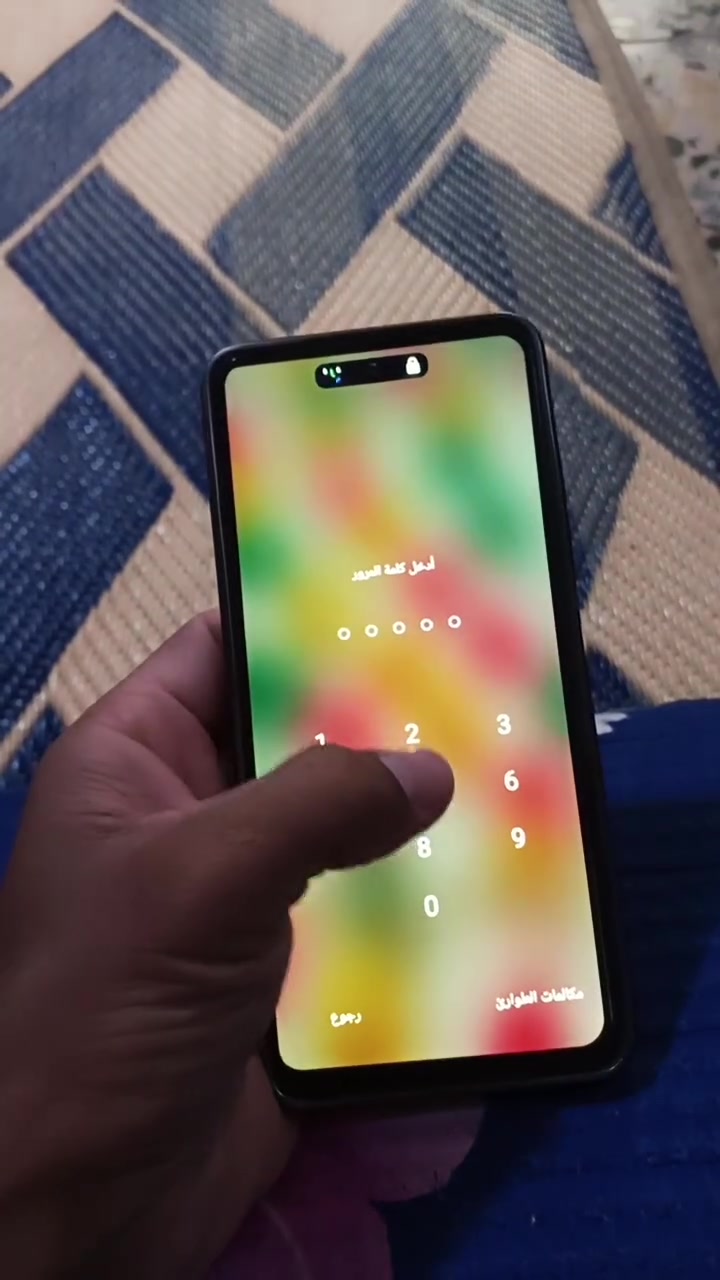 السلام عليكم ورحمه شباب تليفون تكنو سبارك 20 ذاكرته 256 يشحن بساع مثل ما موضح بالصورة سعره 225 بي مجال جهاز جديد بس كرتونه ضايعه ما عندي خاص فقط اتصل على الرقم جهاز ما يشكل تجي تفحص و تاخض رقم الهاتف *********** اتصل
