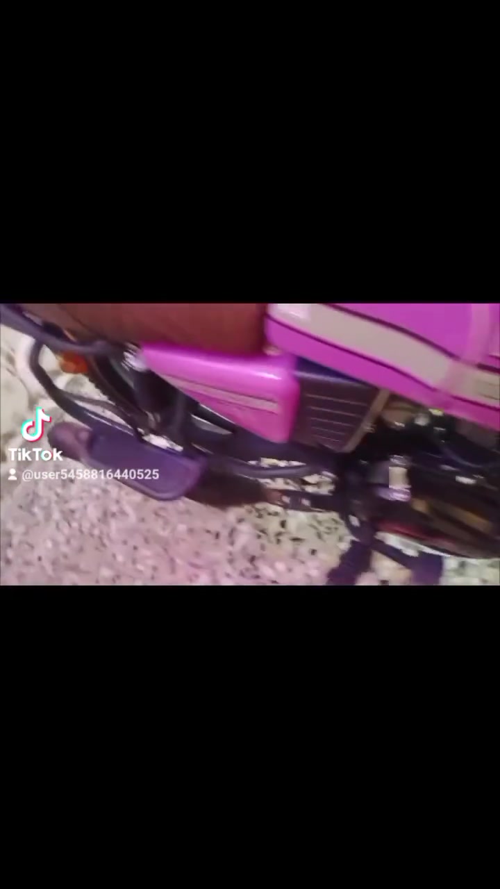 سلام عليكم مكلف بنشر اتصل على صاحبه 
دراجه دايون للبيع موديل 24 لون مميز بنفسجي محرك 200 كتابه حمراء أوراق سكنر الدراجه نظيفه وجاهزة مكاني بابل 

السعر 1550 وبيها مجال للاستفسار أكثر الإتصال على هذا الرقم ***********
