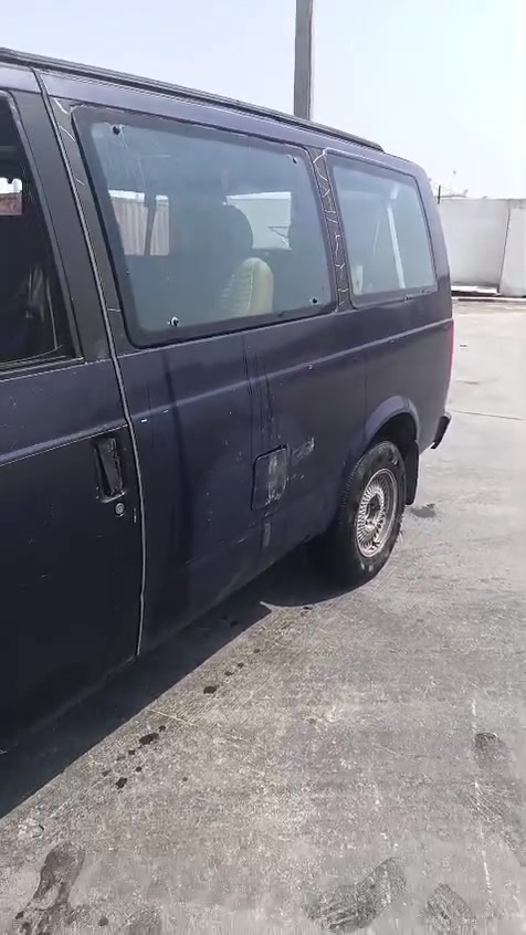السلام عليكم سياره فان استرو موديل 98 سياره اصوليه رقم بغداد تحويل ثاني يوم سنويه ل 28 تنتهي محرك وقير ترايك بغداد وترجع كهربائيات كلها شغاله بشاير علي ناصي باتري جديد فيت بوم جديد كهرباء جديده توه نبدل دهن جير ودهن محرك وفلاتر جدد سياره جاهزه على حبه ونص نقصها تبريد وتخم تاير بس وذاك مراوس حسب القناعه مكلف بالنشر ***********
