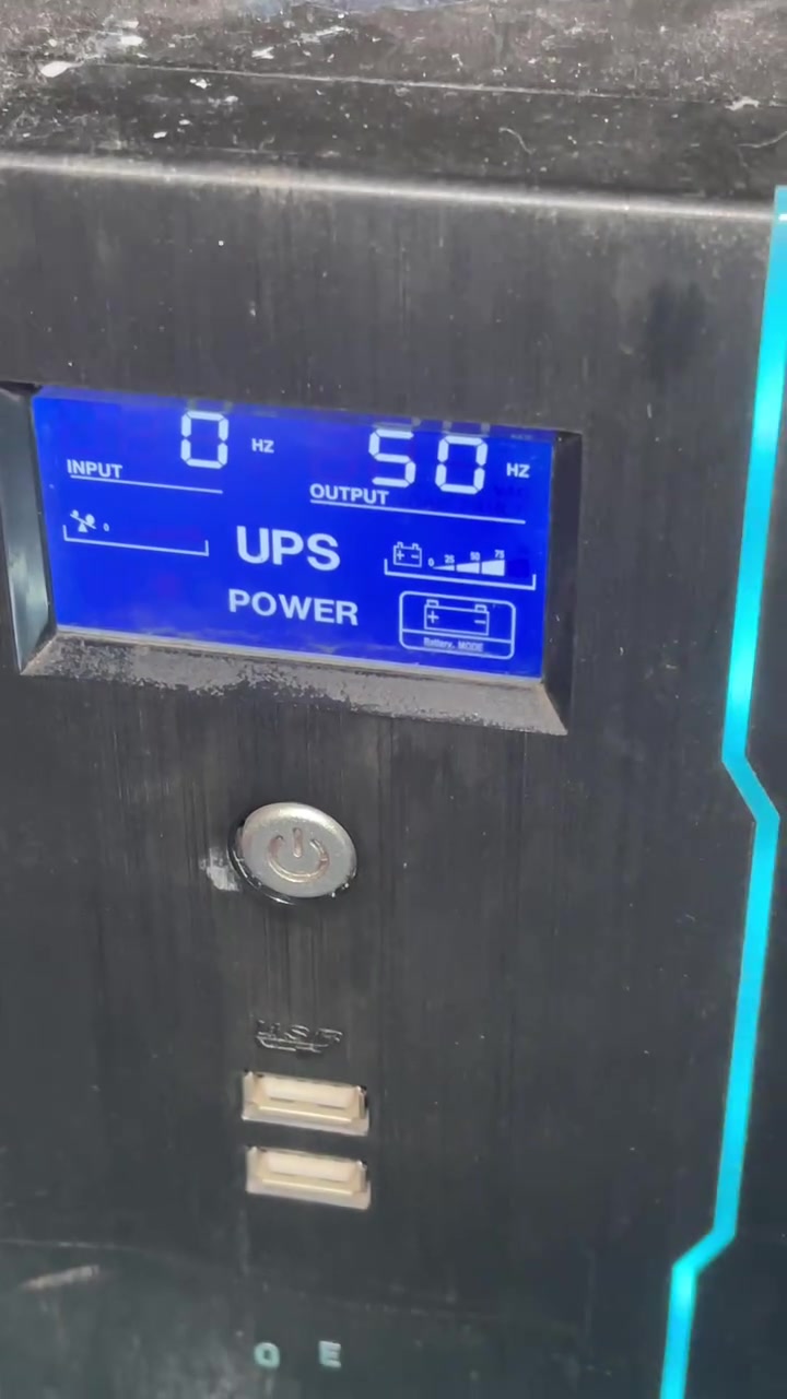 ⚡ يو بي إس UPS للبيع – حماية واستقرار لأجهزتك ⚡
🔋 السعة: 1KV
🏷️ الماركة: Power Solid
✅ البطاريات بحالة جيدة ولا تحتاج إلى تبديل
💰 السعر: 70,000 د.ع شامل التوصيل

📦 التوصيل مشمول بالسعر
🔍 الفحص أمام المندوب

📞 للطلب والاستفسار: ***********
📩 أو راسلنا على الخاص
