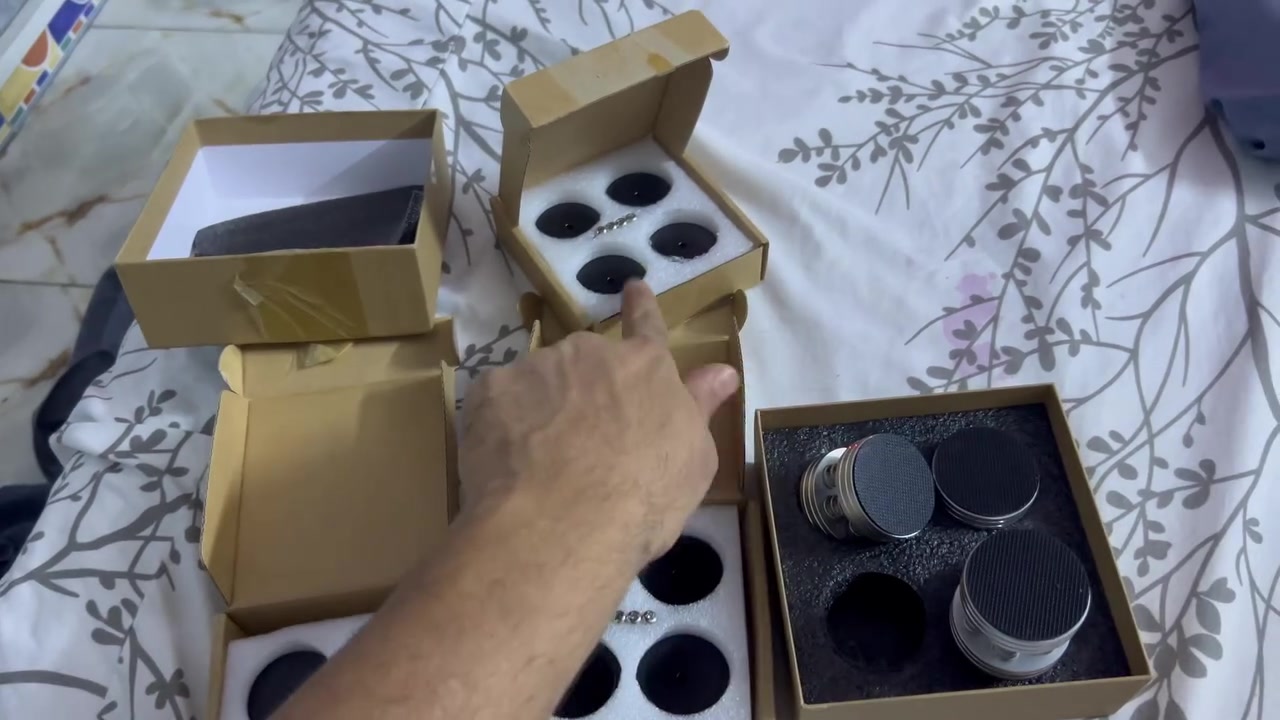 قواعت او رجلين ما امبلي فاير 3 باكيتات كول باكيت بي 4 واحد رحلين سبرنك يصير مال كرام او مضخم صوت كولهن حديد وجدد يعني 4 باكيتات مكاني بغداد تابع فديو تفهمً اكثرً ***********
