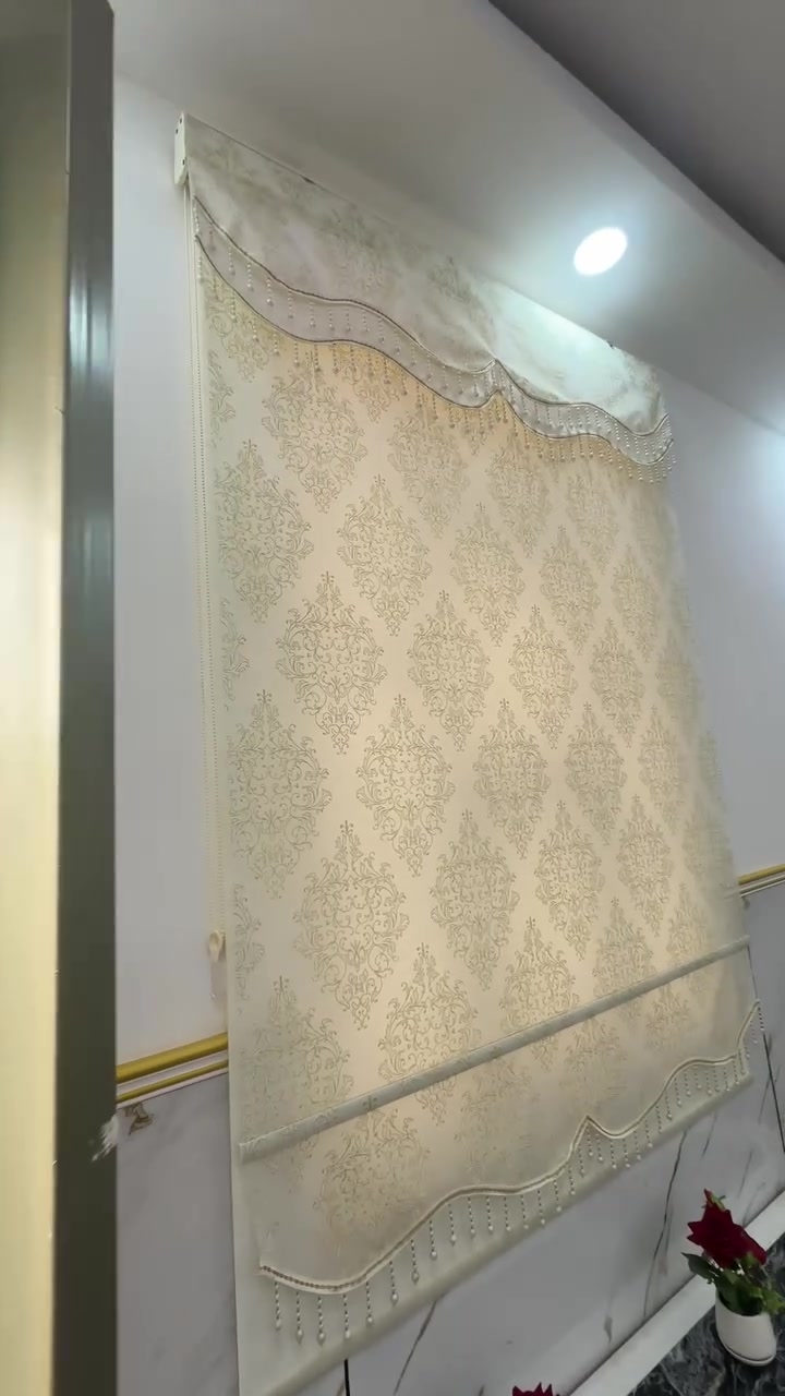 السلام عليكم بيت ١٠٠ متر زراعي للبيع في حي الجوادين نزله الثالثه 
***********
