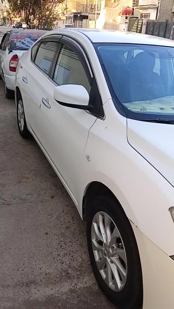 السلام عليكم 
نيسان سنتره خليجي موديل 18 
مكينه 1600 بلاديه برغي ما مفتوح بيه كير بلادي 
سياره مبدل بيه بنيد ابيض صدفي ودعاميه طاك ايرباك دركه ودشبول الغود شواصي كله كفاله بيه بارد اقل الشبر بلجاملغ الخلفي الي بجهت السايق تخم تاير جديد غرفة نضيفه صدره 80 بلميه سعر سياره 107 وبيه مجال قليل سياره رقم سليمانيه باسمي مكاني بغداد الدوره 
***********
