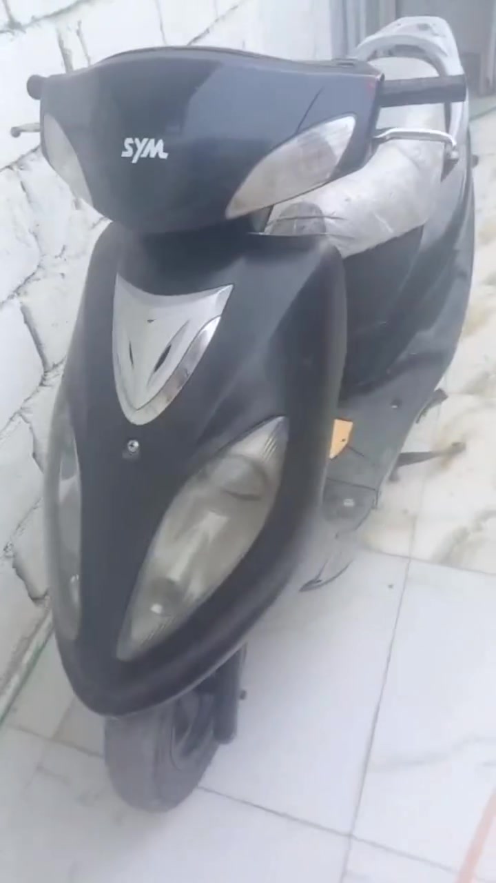 دراجه كامكو للبيع نكره سلف كلشي شغال اشاير كلوبات هورن دراجه كامله السعر 250 للتواصل واتساب ***********
