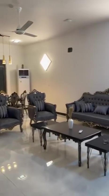 ڤلة مرحلة اولى  بوابة النجف ٢٧٥ متر 
جاهزة للسكن وبيها هواي اضافات 
السعر نقد ٤٥٠ مليون سند مداور بأسمك 
للأستفسار 
الاتصال ع الرقم *********** ☎️📞
يتوفر واتساب 📩📬☎️
