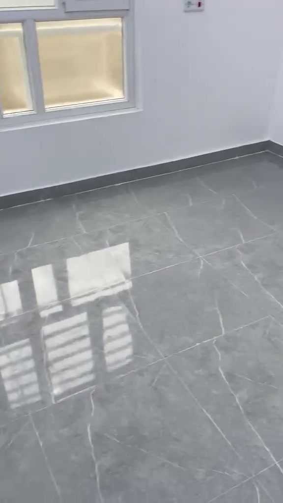 خلفة سيراميك شغل درجه اولى استلام مهندس
متفرغ حاليا 
***********
