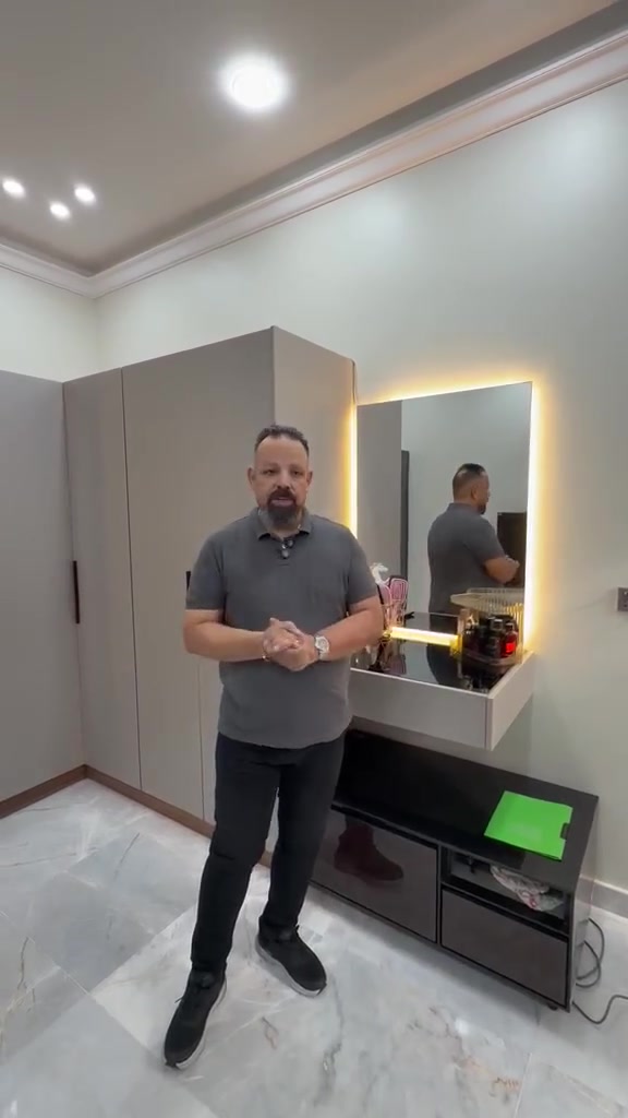 family
للمطابخ والديكور الداخلي

بغداد حي العدل

شارع الربيع

للتواصل

***********
***********
