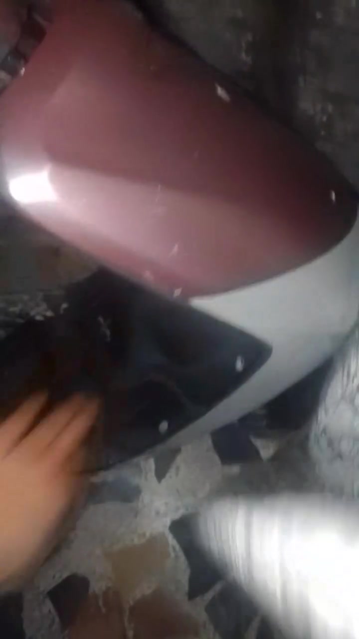 سلام عليكم ماكس قجمه بلادي مكينه ناعمه خرسه متنسمع شغاله كامله فقط سلف ما تشغل كون تبدل شخاطه سعره 5الف اصليه  فقط بيع عنوان بغداد ساحت عدن اوراق كامله رقم واتساب ***********
