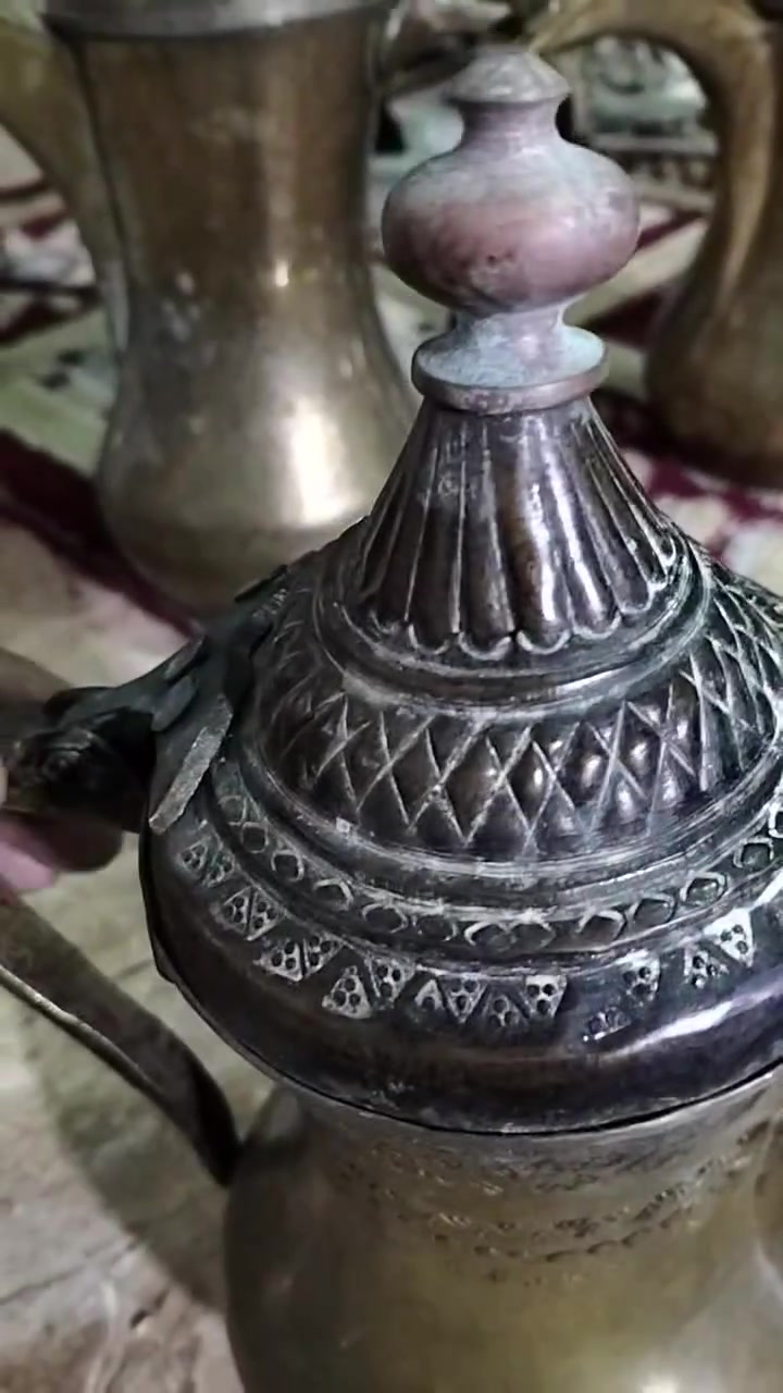 السلام عليكم دلة قديمة سعر على الخاص او واتساب توصيل موجود ***********
