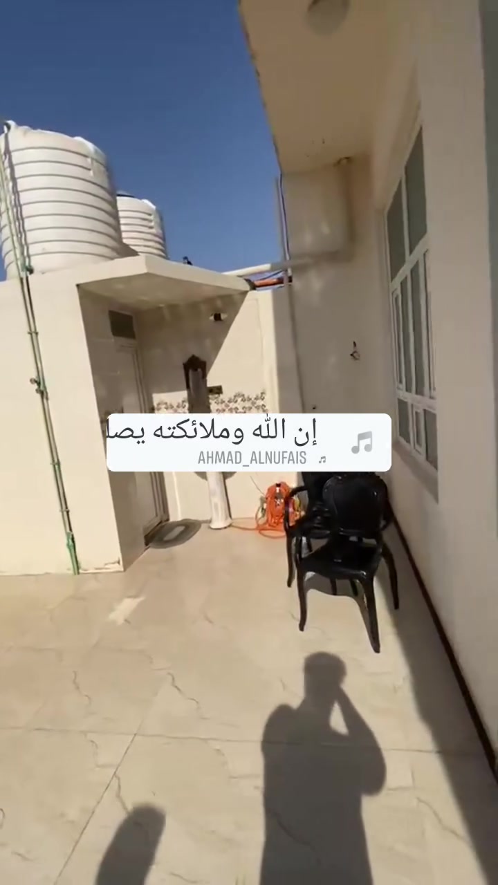 السلام عليكم بيت للبيع حديث طابو صرف ١٥٠ متر واجه ٧ ونص نزال ١٧ ونص طابق واحد  في تقاطع الساده منطقة الساده قرب الجامع قرب المدارس قريب على الشارع  كافت الخدمات متوفره يحتوي البيت على ٢ غرف منام ستقبال صاله مطبخ صحيات للإستفسار/ ***********
