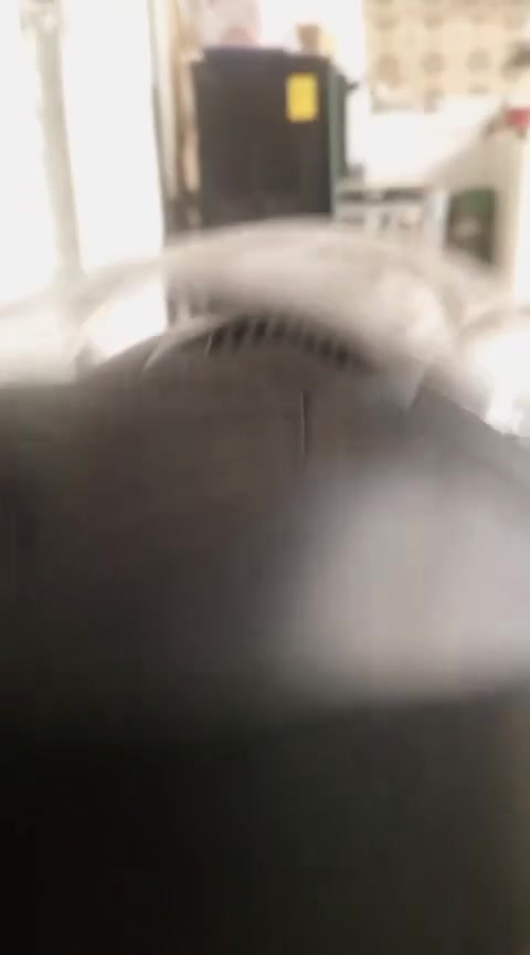 سلام عليكم خوذه استعمال قليل سعره ٢٥ رقم ***********
