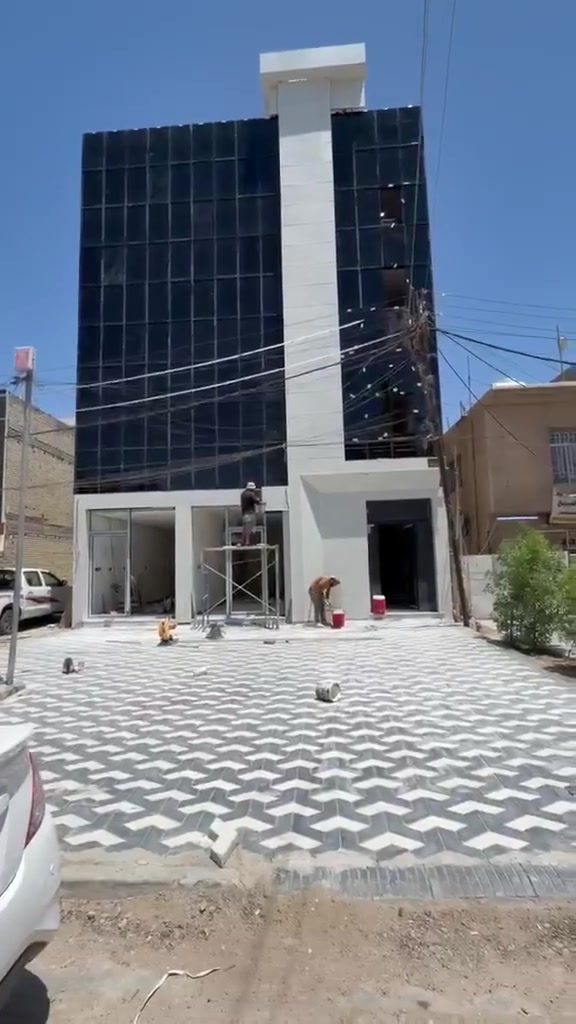 بنايه للايجار ٤طوابق في منطقه العامريه مربع الملجأ
المساحه ٣٠٠متر متر
الواجهه ١٠نزال ٣٠
عباره عن محلات عدد٢
وشقق عدد٩
الطابق الارضي اتئجر
الطابق الاول عباره عن ٣شقق

شقق تحتوي على ٢غرف نوم وصاله ومطبخ
وشقق تحتوي على غرفه نوم ١ وصاله ومطبخ وخدمات
للإستفسار عن السعر الإيجار الاتصال اومراجعه مكتب العيش الرغيد للعقار في منطقه العامريه
***********متوفر واتساب
*********** متوفر واتساب
