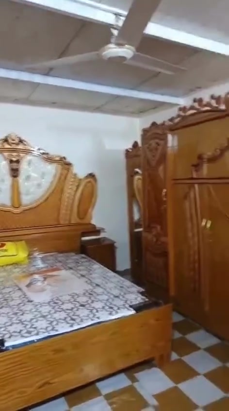 واتساب • مستعمل • غرفه نوم
