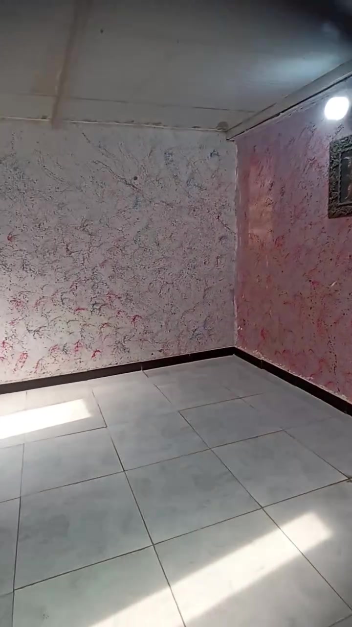 الدورة شارع 60 • بيت نضيف • حديقة خلفية مسيجة