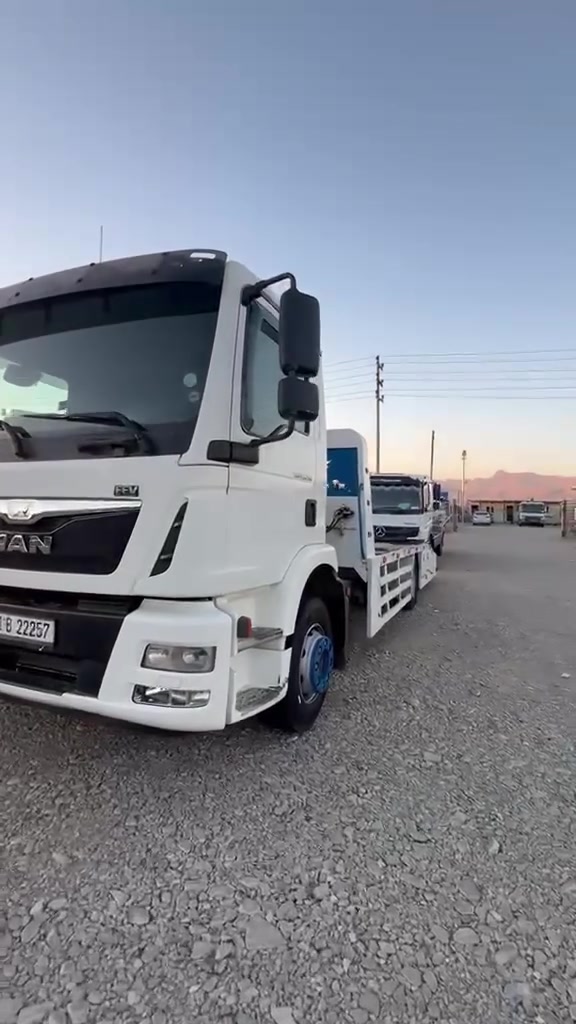 معرض هاوڕێ حداد
مان 2105 بودی کرین حجم محرک، 290 تاک سوبە ر ثمانیە برغی ستە سلندر فول مواصفات طول بودی ستە و نص بدون سبوخ سنویە جدید مکان سیارە سلیمانیە 
طریق طاسلوجە 
***********
***********
