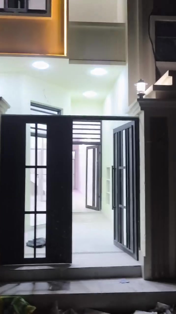 🏠 دارين للبيع - حي الفرات - شارع المستوصف

فرصة مميزة للسكن والاستثمار
عدد الدور : 2
مساحة الدار الواحد : 100 متر مربع
الواجهة : 7.5 م

التقسيم:
3 غرف نوم + صالة عدد 2 + مطبخ + استقبال + مجموعة صحيات داخلية وخارجية

الموقع: الديوانية - حي الفرات - شارع المستوصف

للاستفسار والمعاينة:
مكتب البروج المشيدة للعقار
العنوان: حي الفرات - شارع الصب - مقابل توزيعة المحامين
📞 ***********
#الديوانية #عقارات_الديوانية #بيوت_للبيع_الديوانية #دور_للبيع
#حي_الفرات #شارع_المستوصف #مكتب_البروج_المشيدة #البروج_المشيدة_للعقار
#عقار_الديوانية #بيت_100متر #فرصة_عقارية #الديوانية_عقار
