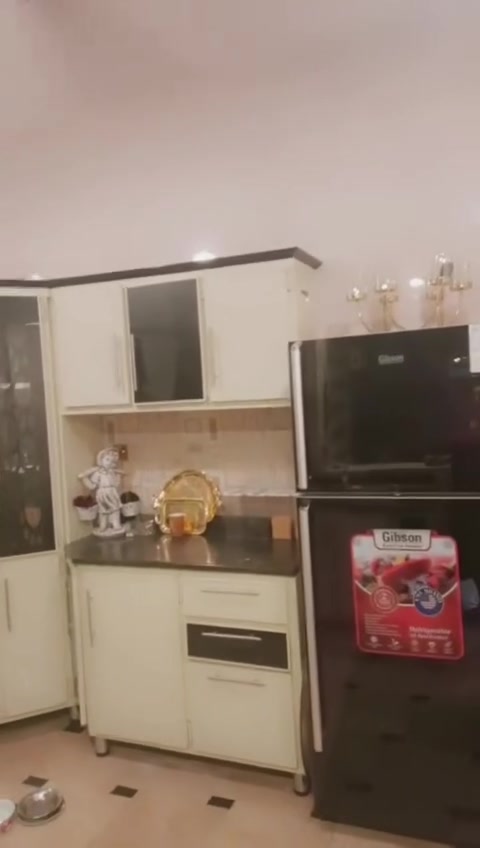 بيت للبيع المساحه ٦٠ متر طابقين جديد جاهز للسكن في الشارع الرابط بين تقاطع المرور والكهرباء السعر ١٢٠ 
للاستفسار ***********
