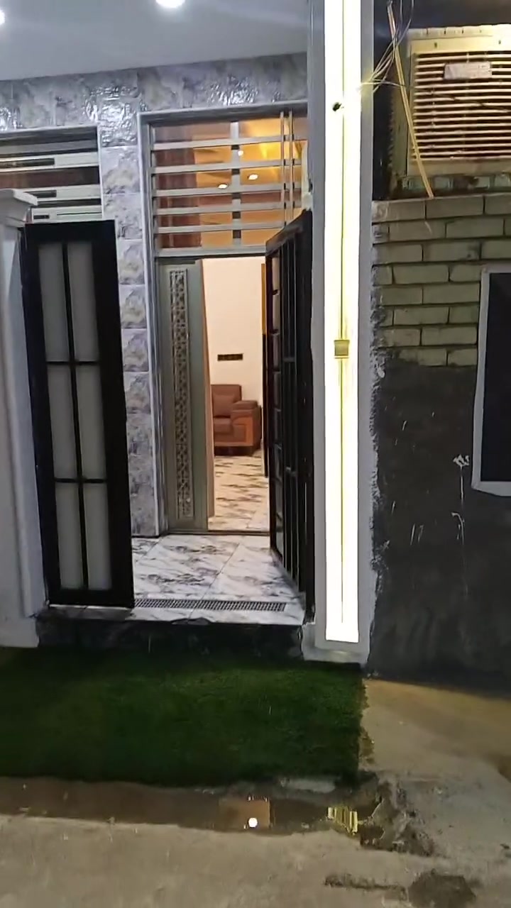 السلام عليكم بيت طابقين للبيع زراعه الخطيب شارع مولد الحمراء خامس فرع المساحه 64 الطابق الثاني هيكل ينباع مفتاح كامل اتصال على الرقم ***********
