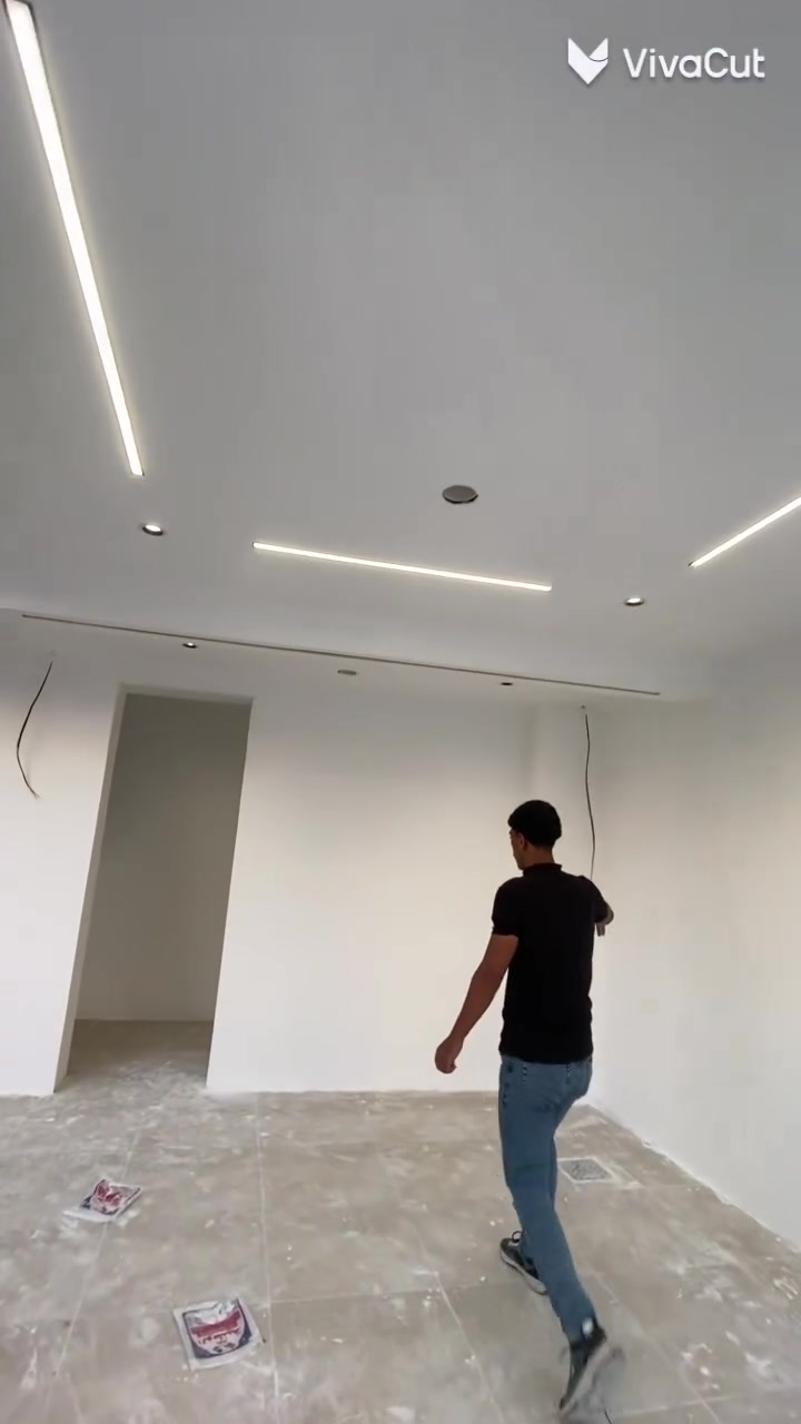 نعمل على كافة انواع الديكورات الجبس مبورد. والصبغ والسقوف الثانويه وبديل الخشب والرخام‏‪*********** ***********
