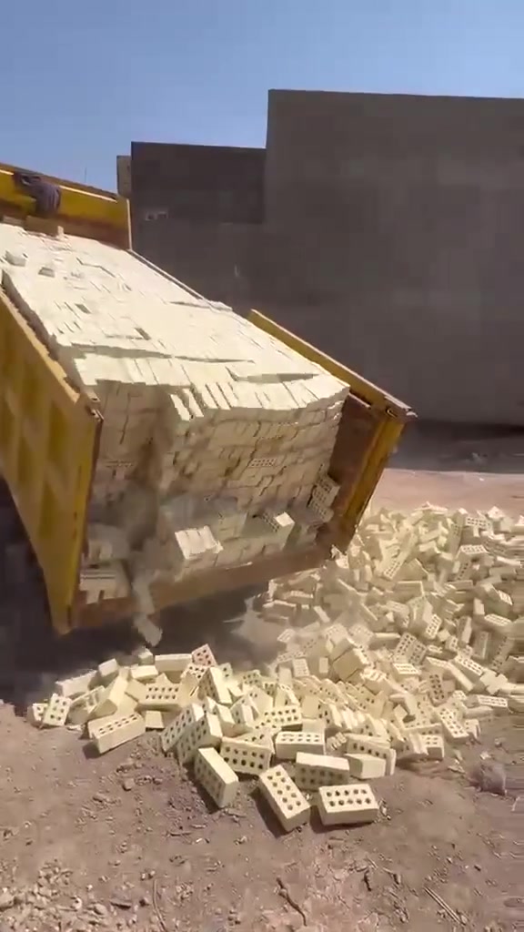 🧱🚚 طابوكك علينا للتجهيز والنقل 🚚🧱
نوفر لكم أجود أنواع الطابوك وبأسعار مناسبة مع خدمة النقل إلى موقع العمل.

✅ تجهيز جميع أنواع الطابوك
✅ نقل سريع وآمن
✅ أسعار منافسة
✅ التوصيل إلى جميع المناطق حسب الاتفاق

🏠 تبني بيتك؟ مشروعك يحتاج طابوك؟
لا تتعب نفسك… طابوكك علينا.

📞 للحجز والاستفسار:*********** 
     ***********

⭐ طابوكك علينا… الجودة والثقة وسرعة التوصيل.
