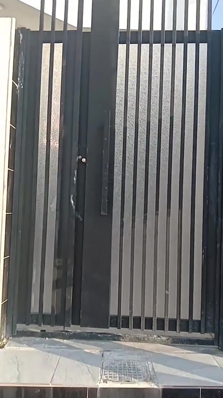 بيت للبيع حي المكرمه منطقت ٧ تالاف عله شارع ٣٠ كبال المدارس مساحه ٧٠ متر البيت ركن  طابق واحد بناء درجه اوله 
***********
