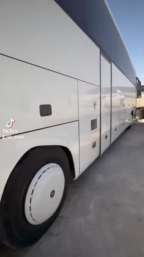 النجف • باص ٦١ راكب • مطلع من التعمير