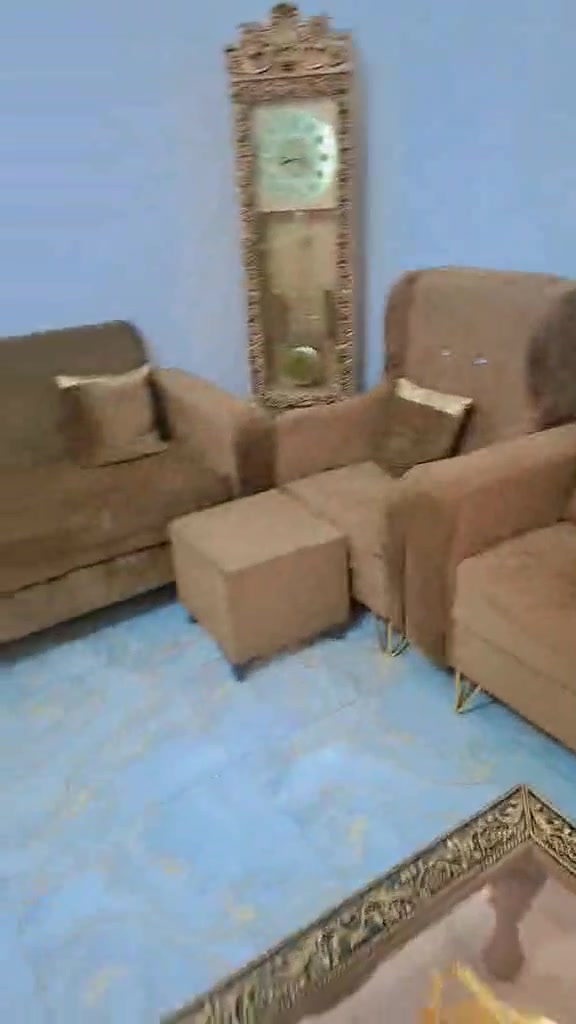 سلام عليكم تخم للبيع مكاني نجف حي ابو طالب وياه 3 طبلات
السعر شكد؟ وهل بيه مجال بسيط للمساومة لو ثابت؟: 
350 قفل 