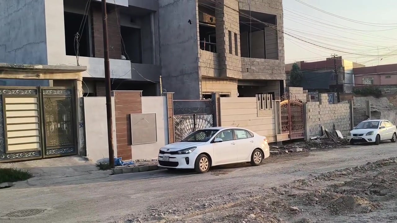 عقار للبيع...
ارض بمساحة 175متر مربع في حي 30 تموز الجانب الايمن واجهة 7 متر ونزال 25 ..الموقع قرب جامع الصحابة  .للاستفسار الاتصال على *********** او ***********
