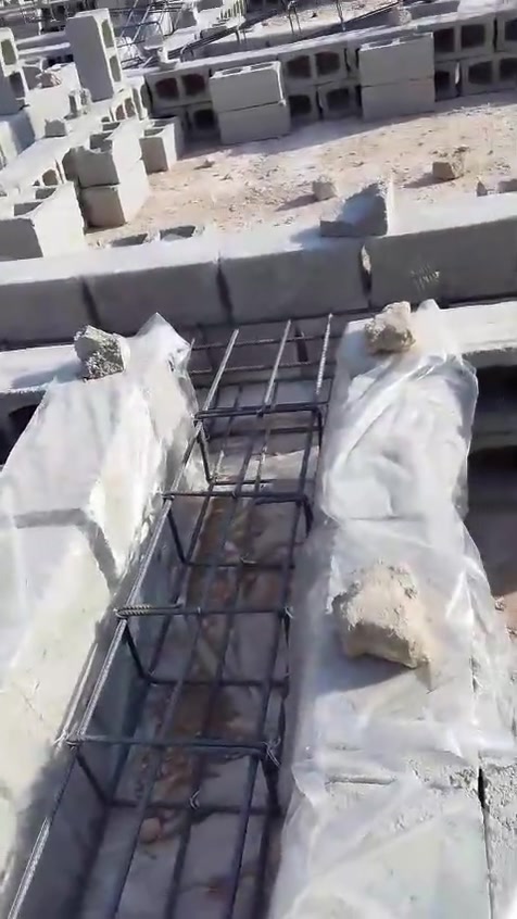 البيع بتلو طابو ملك صرف مساحة 225م مربع تقاطع السادة قرب ثانوية الروابي رايده 40وبي مجال اتواصل عل الرقم ***********
