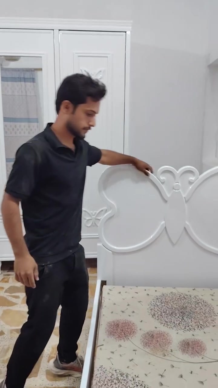 ورشة نجارة • سجاد