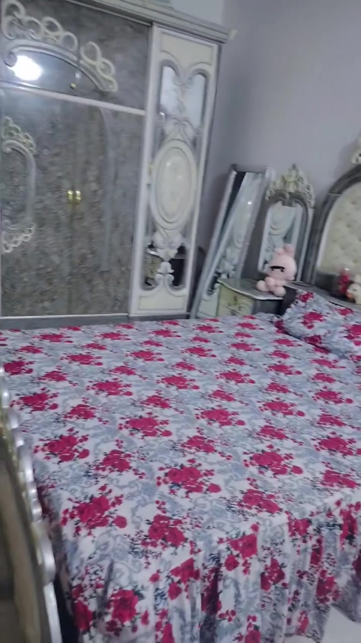 السلام عليكم غرفة للبيع إستعمال قليل للإستفسار عل رقم ***********
