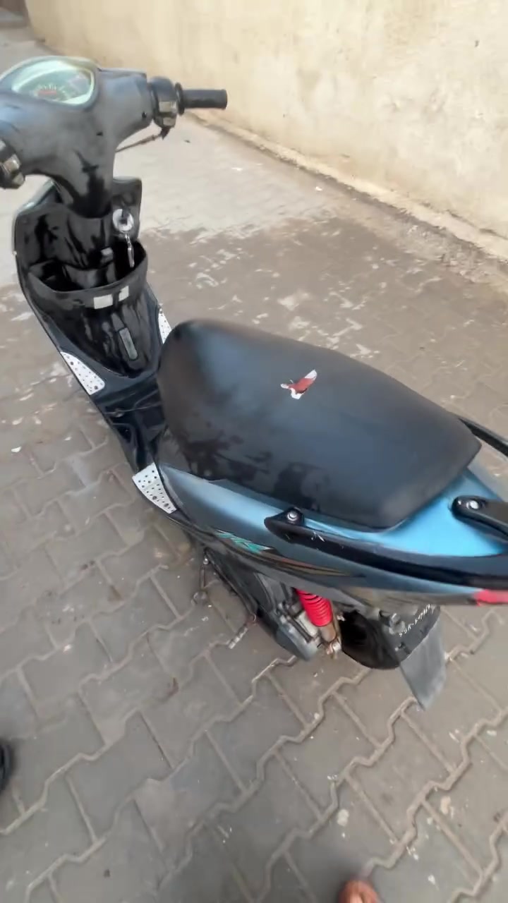 ماكس عدله مـﭑ ناقصها شـي شغل وطلع نضيفه ما مفتوحه مكاني القرنه الشرش ***********
