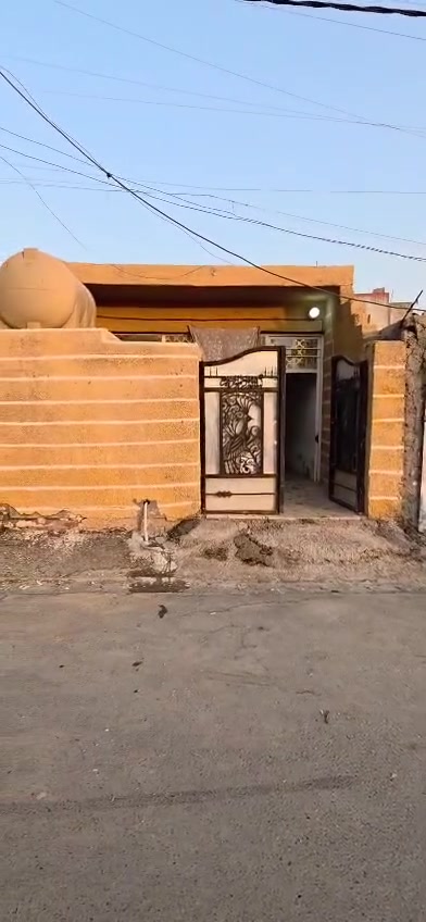 سلام عليكم بيت سبع قصور شارع ابو علي قرب مضيف الفريجات مساحة 100بيت فارغ كبل نكل غراضك وكعد بي سعرة 35وبي مجال ***********
