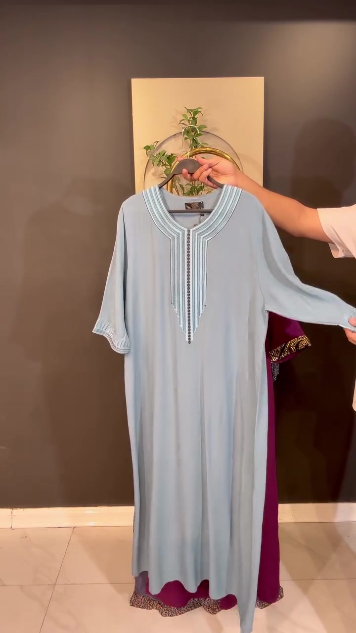 عروض القطع الأخيرة

الخامات كلها تجنن وشرط الفحص 

لحكي حجزي هسة قبل النفاذ

نص مكتوب في الصور:
- القطع الأخيرة تخلص بسرعة حجي هسة قبل متخلص